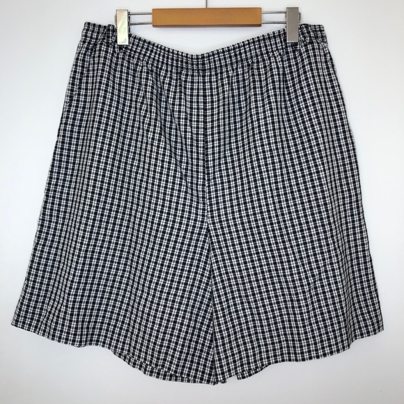 *SOLD* Vintage High Waist Plaid Shorts - Picture 2 of 6